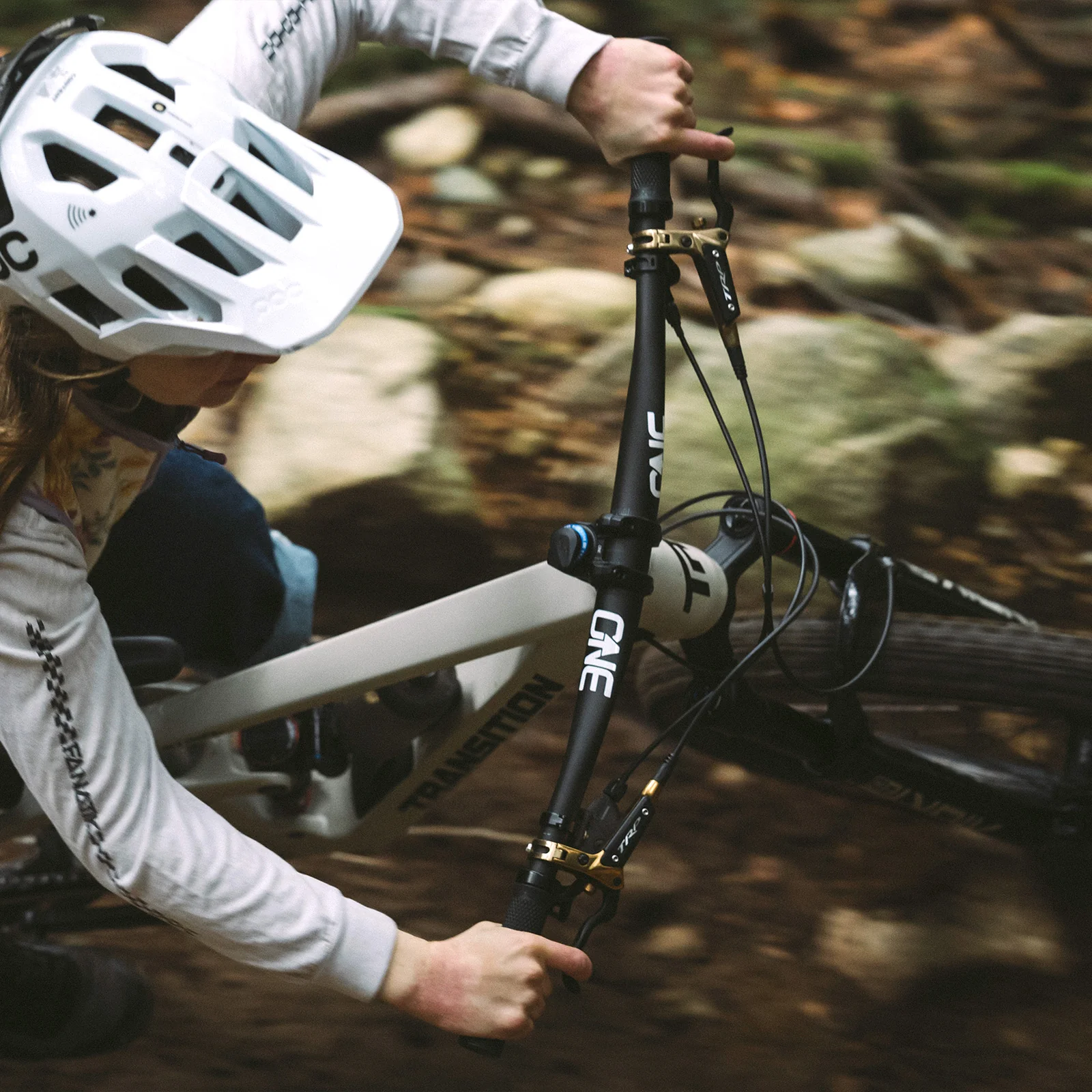 V2 Carbon Handlebar Bundle - Image 6
